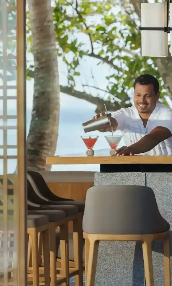 Alila Kothaifaru Maldives - Mirus Bartender_40_11zon
